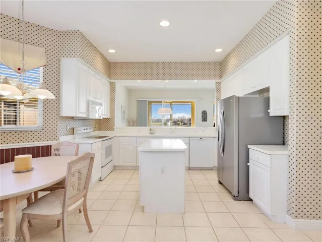 Great Cabinet Space