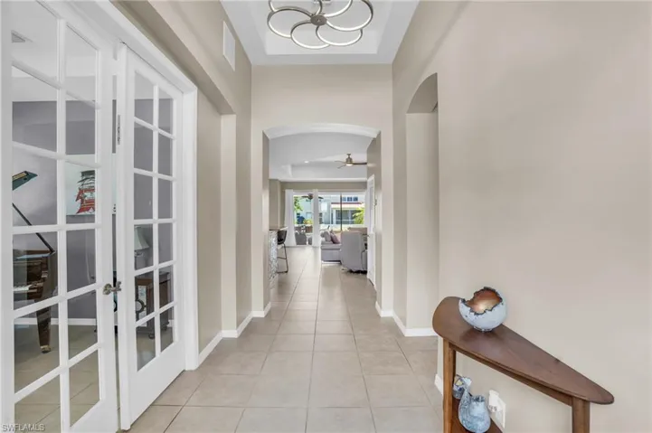 2465  Blackburn  CIR, Cape Coral, FL 33991