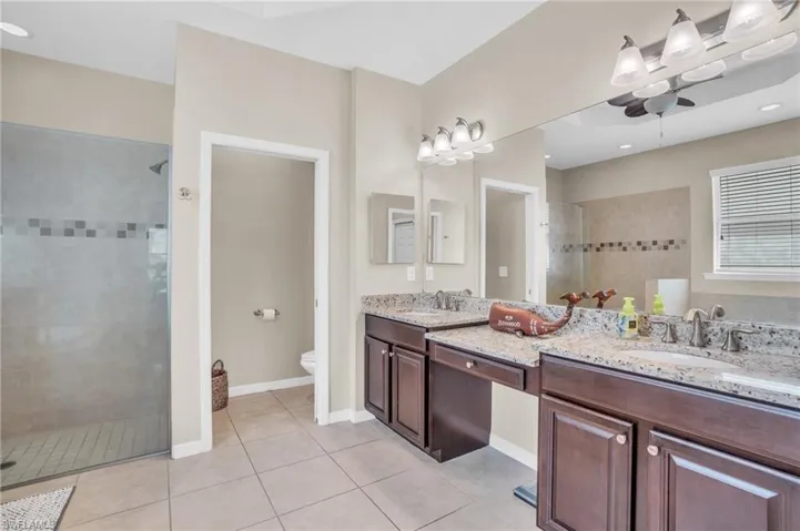 2465  Blackburn  CIR, Cape Coral, FL 33991