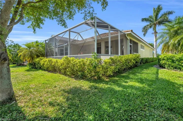 2465  Blackburn  CIR, Cape Coral, FL 33991