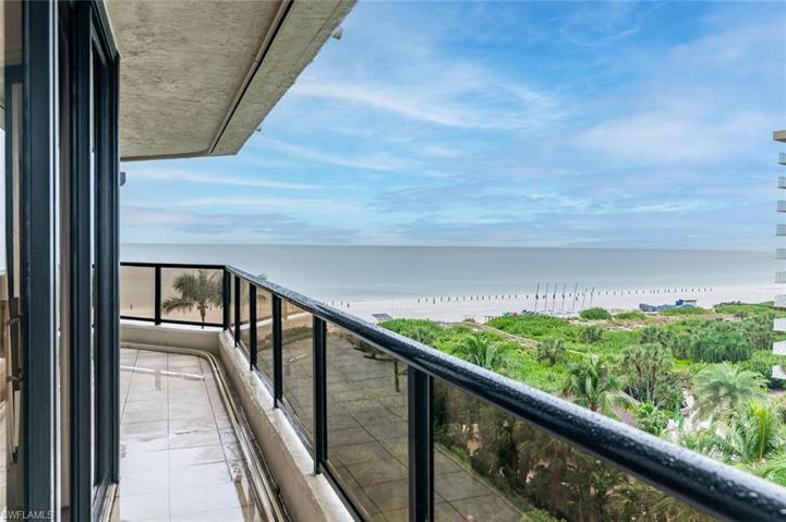 Large lanai with Gulf Views