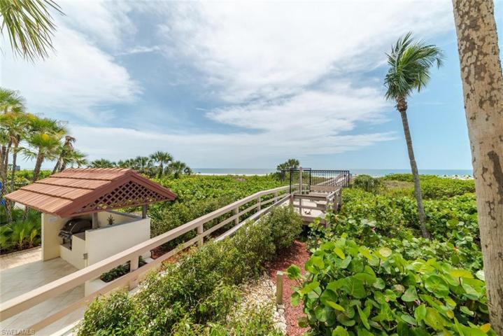 Walkway to Beach