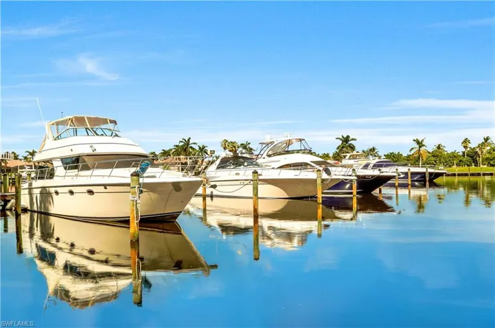 5781 Cape Harbour Dr # 1201, Cape Coral, Florida 33914