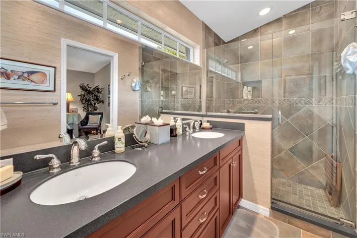 2nd guest bathroom