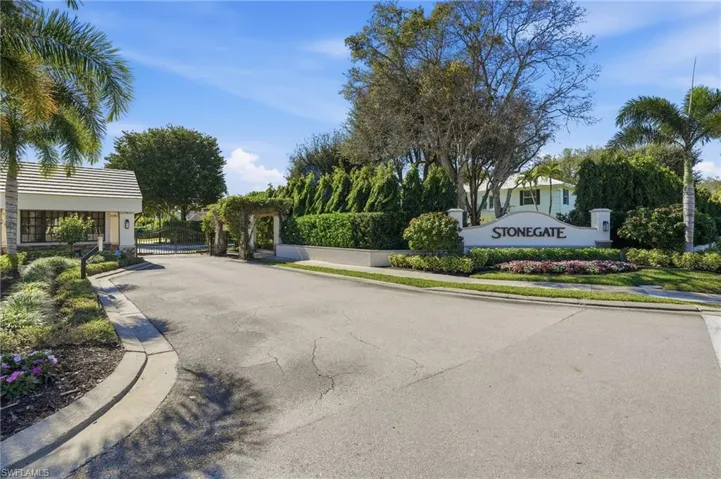 Resort-style gated amenities include a dog park, tennis and pickleball courts, playground, heated pool and spa, and a beautifully appointed clubhouse—perfect for an active, social lifestyle.