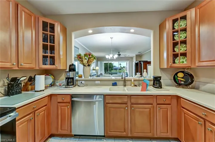 8911 Cranes Nest Ct, Fort Myers, Florida 33908