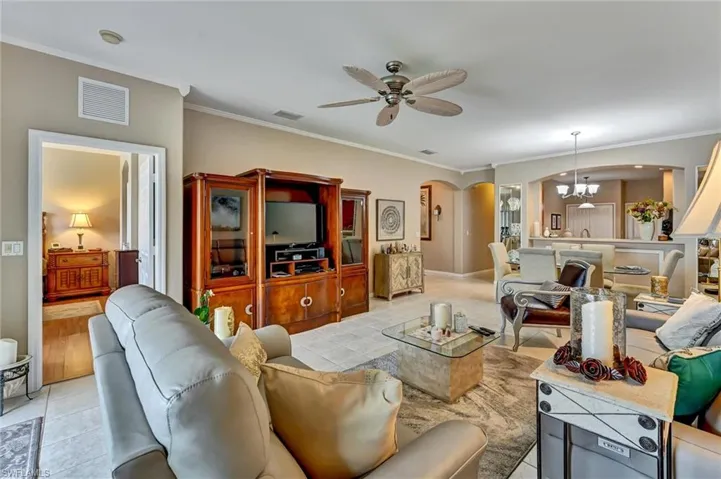 8911 Cranes Nest Ct, Fort Myers, Florida 33908