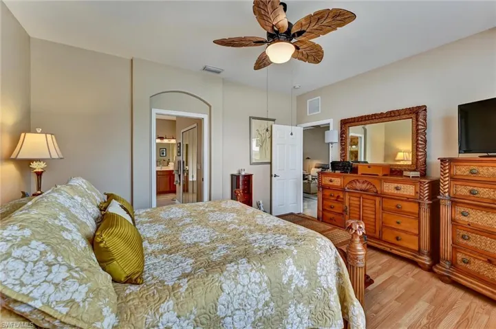 8911 Cranes Nest Ct, Fort Myers, Florida 33908