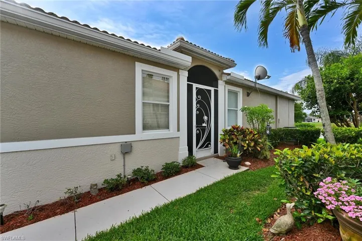 8911 Cranes Nest Ct, Fort Myers, Florida 33908