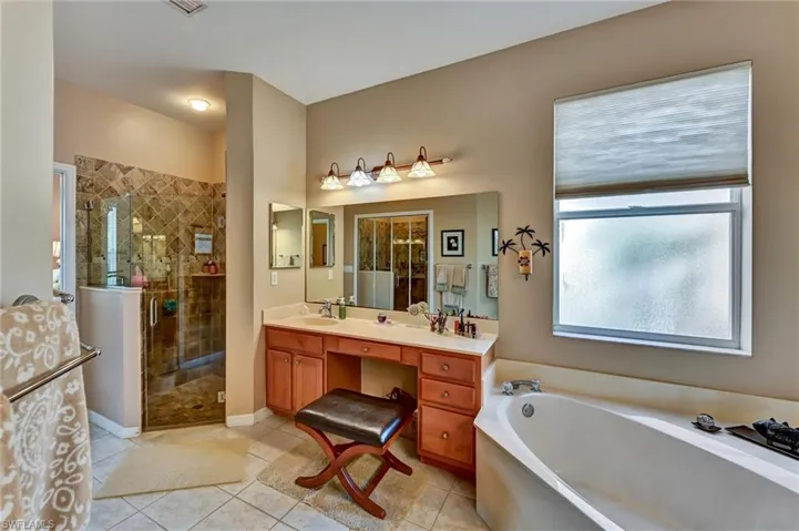 8911 Cranes Nest Ct, Fort Myers, Florida 33908