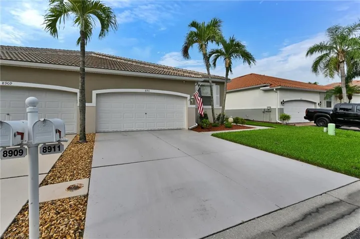 8911 Cranes Nest Ct, Fort Myers, Florida 33908