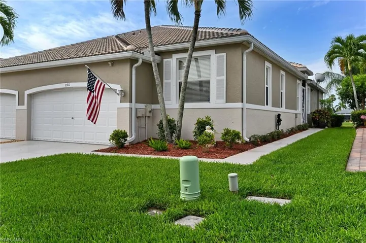 8911 Cranes Nest Ct, Fort Myers, Florida 33908