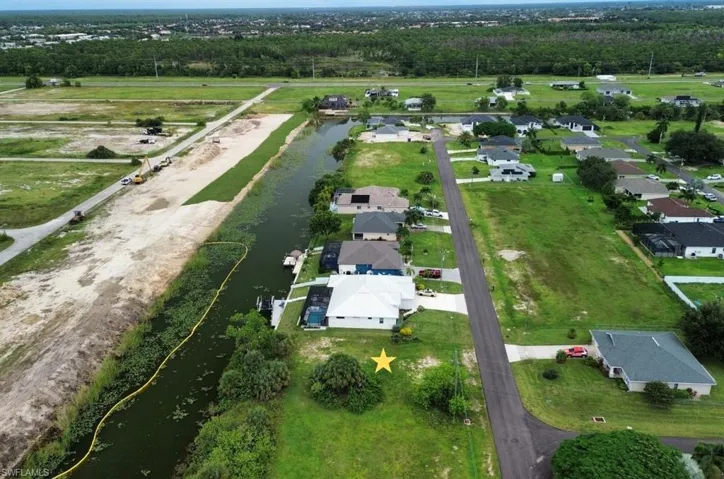 2118 Ne 13th Ave, Cape Coral, Florida 33909
