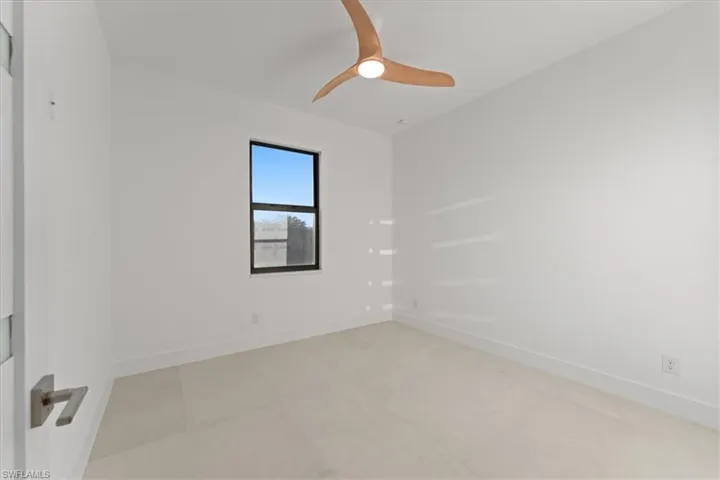 469  Petite  AVE, Lehigh Acres, FL 33974