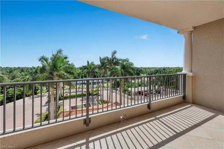 23850  Via Italia  CIR, Estero, FL 34134
