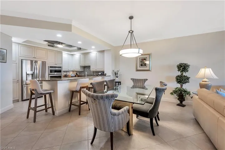 23850  Via Italia  CIR, Estero, FL 34134