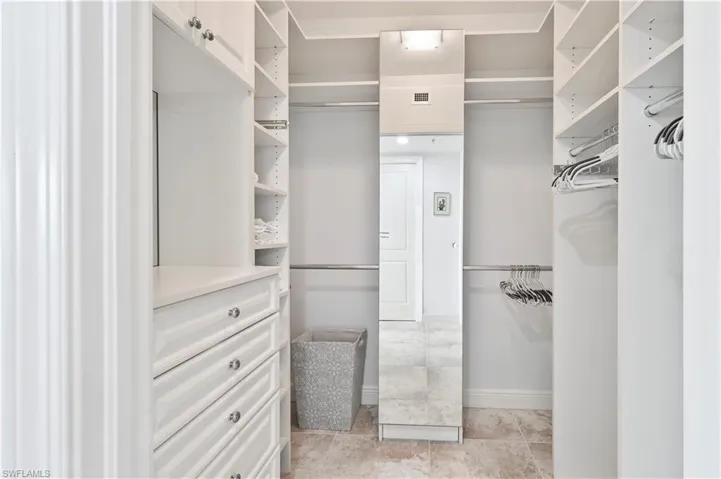 2 master walk-in closets