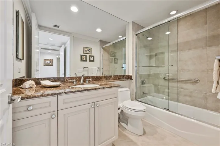 23850 Via Italia Cir 404, Estero, Florida 34134