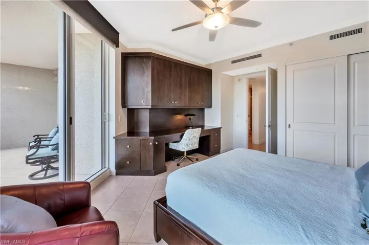 23850  Via Italia  CIR, Estero, FL 34134