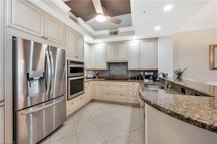 23850  Via Italia  CIR, Estero, FL 34134