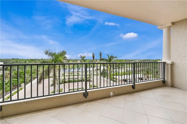 23850  Via Italia  CIR, Estero, FL 34134