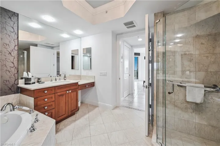 23850  Via Italia  CIR, Estero, FL 34134
