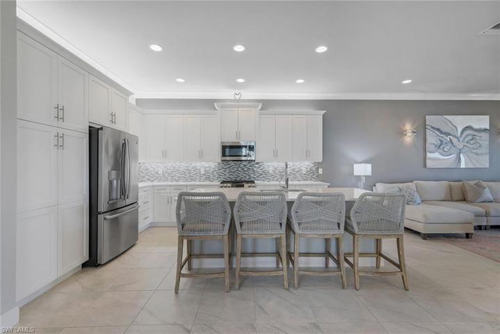 You will LOVE preparing your favorite meal in this kitchen!