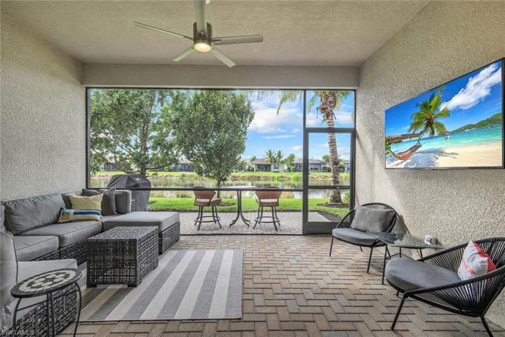 Florida winters are breezy and cool. This is the prime spot for you to enjoy them.