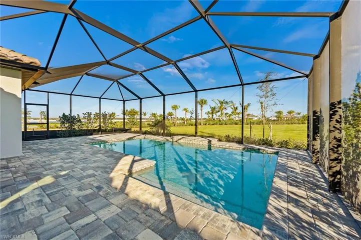 3952  Pegasus  WAY, Naples, FL 34120