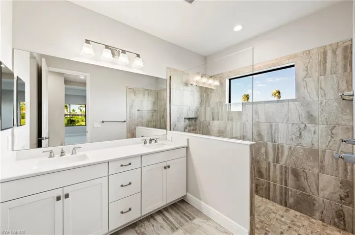 3952  Pegasus  WAY, Naples, FL 34120