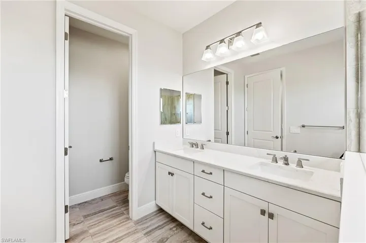 3952  Pegasus  WAY, Naples, FL 34120