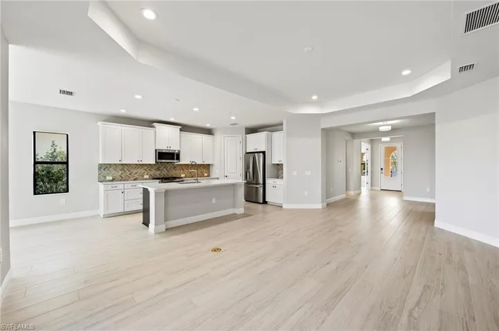 3952  Pegasus  WAY, Naples, FL 34120