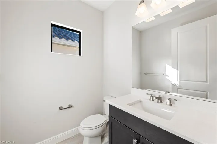 3952  Pegasus  WAY, Naples, FL 34120
