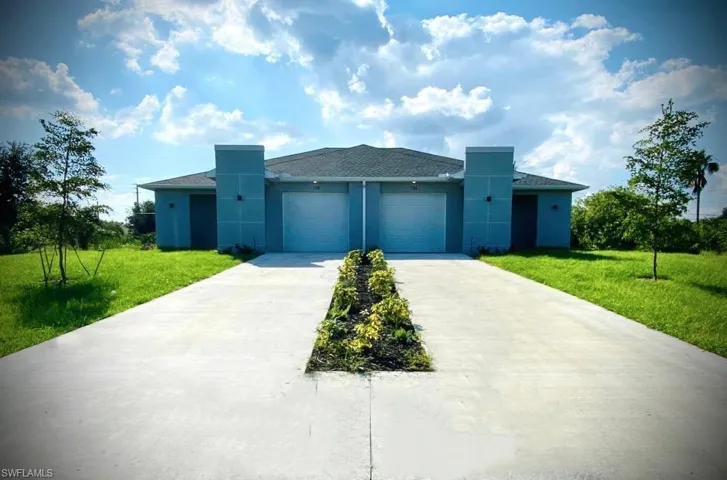 738 Gretchen Ave S, Lehigh Acres, Florida 33973