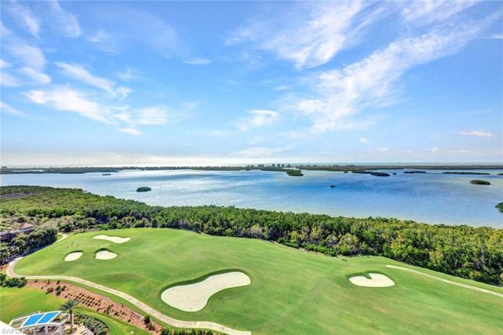 One of FIVE award winning golf courses can be viewed from your home in the sky!