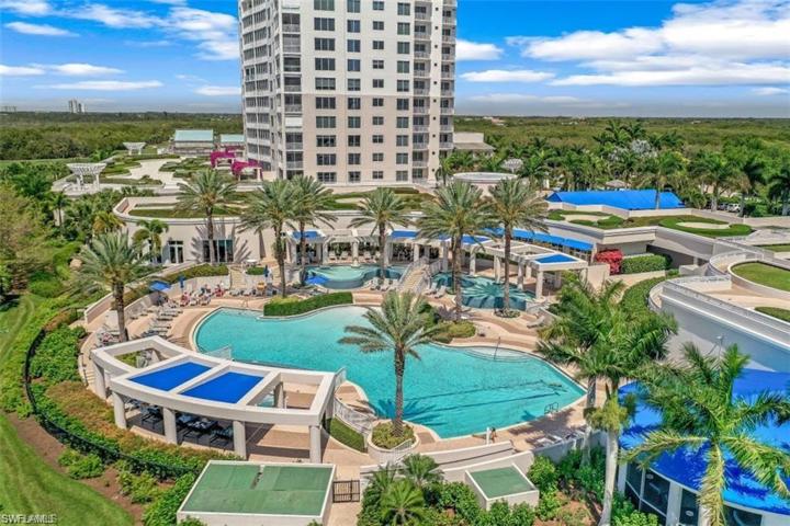 Seaglass amenities are unmatched. Experience resort style living all year long!
