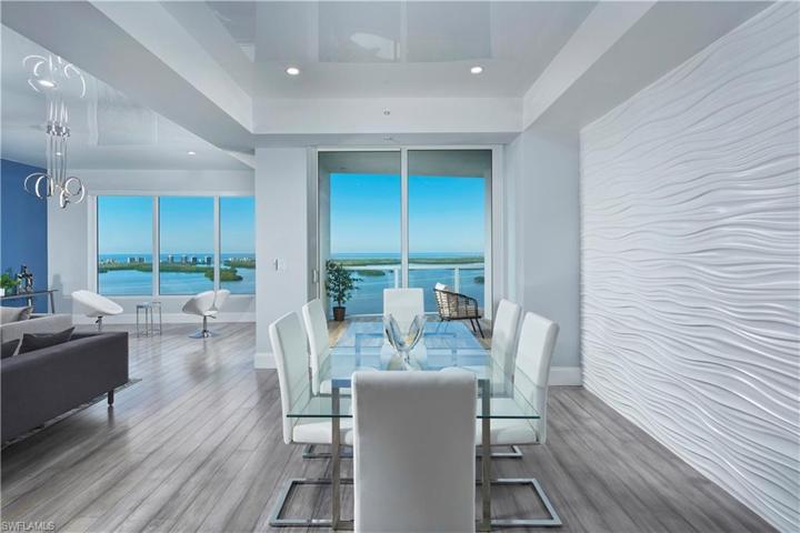 Dine in style overlooking the Gulf of Mexico.