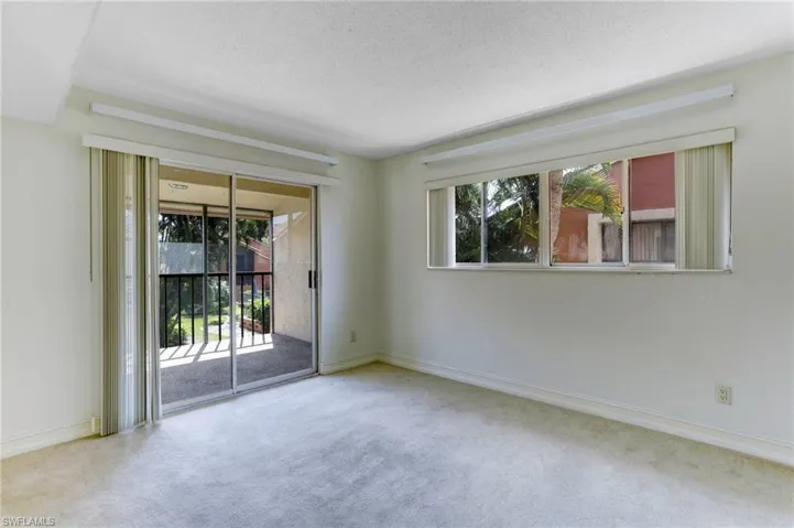122 Cypress WAY E # C4, NAPLES FL 34110