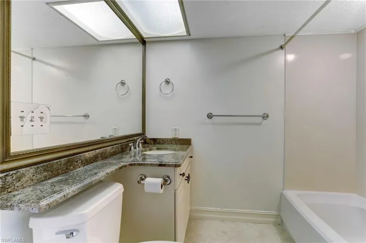 122 Cypress WAY E # C4, NAPLES FL 34110