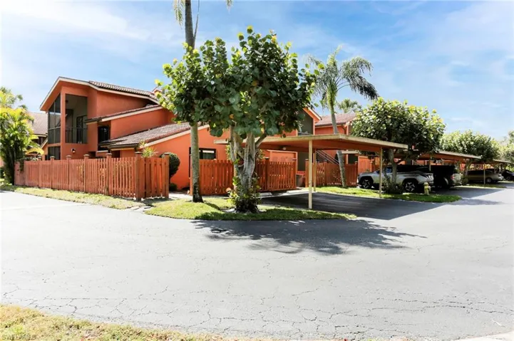 122 Cypress WAY E # C4, NAPLES FL 34110