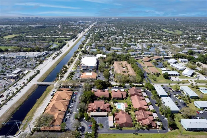 122 Cypress WAY E # C4, NAPLES FL 34110