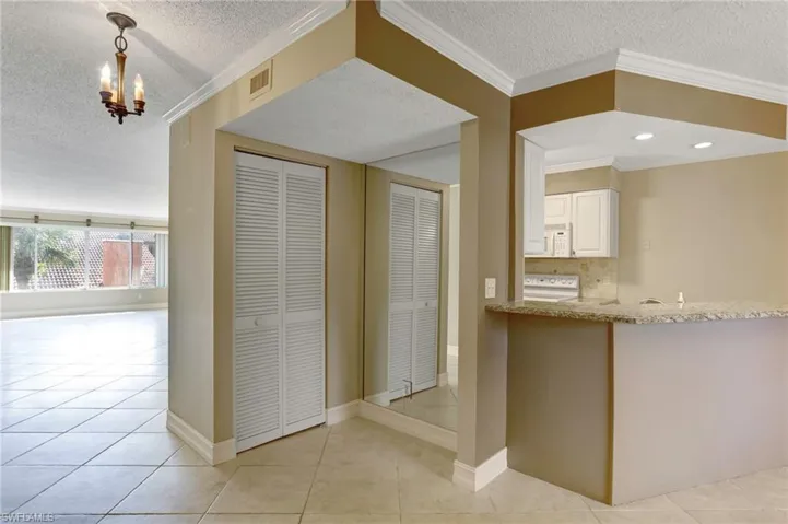 122 Cypress WAY E # C4, NAPLES FL 34110