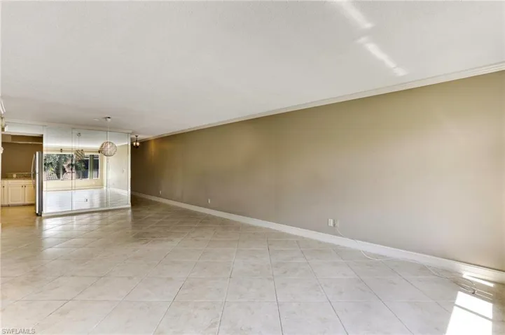 122 Cypress WAY E # C4, NAPLES FL 34110