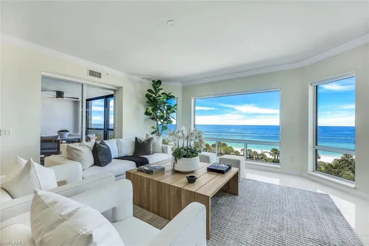 Living Room overlooking Spectacular Beach & Gulf Views