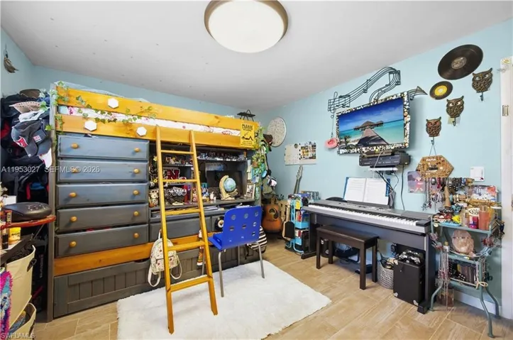 1526 Ne 4th Ter, Cape Coral, Florida 33909