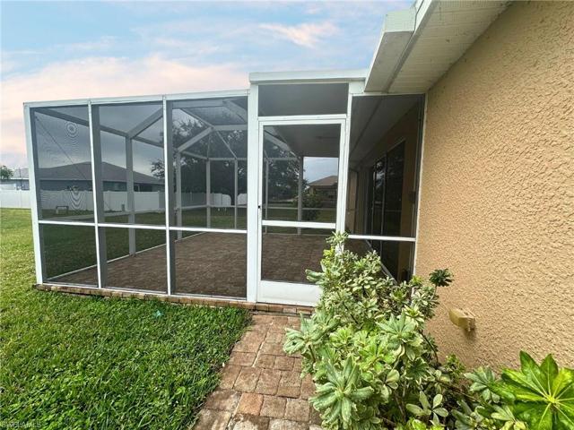 Paver entry to your screened lanai.