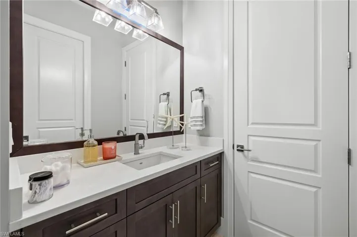 14726 Reserve Ln, Naples, Florida 34109