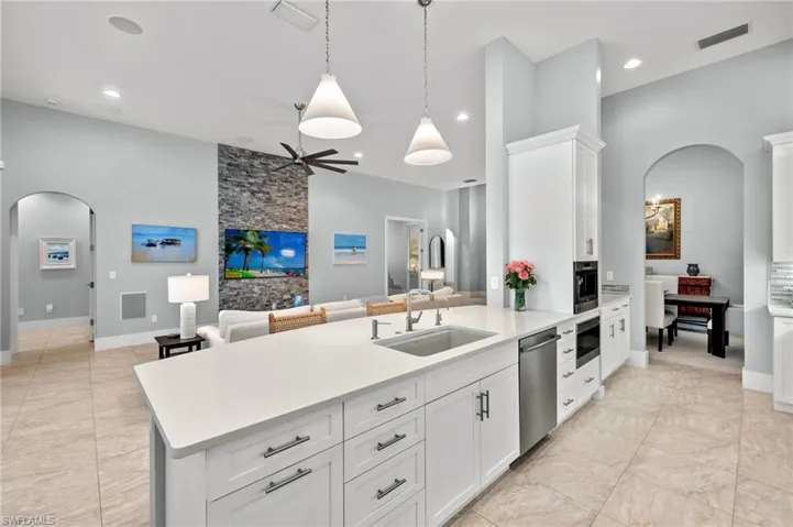 14726 Reserve Ln, Naples, Florida 34109