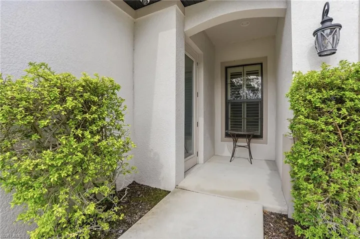 1311 Jaybird Way, Naples, Florida 34105