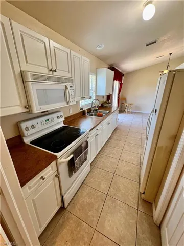 2919  63rd W ST, Lehigh Acres, FL 33971